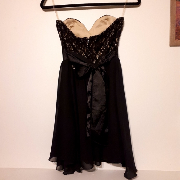 Black Lace Cocktail Dress - Picture 4 of 5